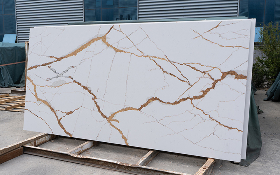 Quartz Calacatta Slab 6171