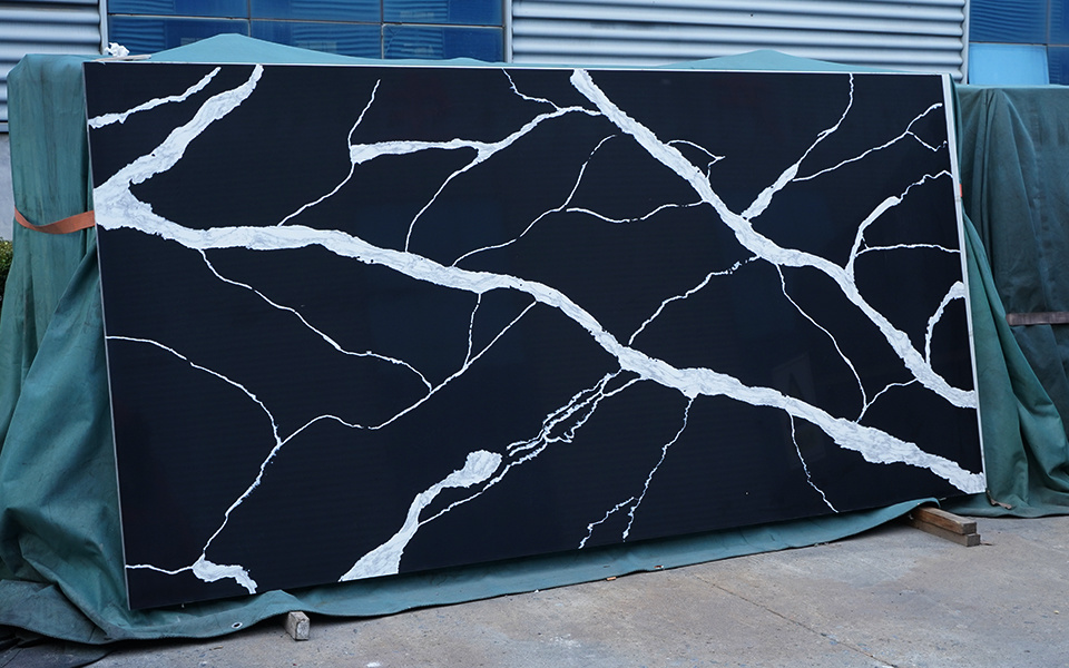 Quartz Calacatta Slab OC-7