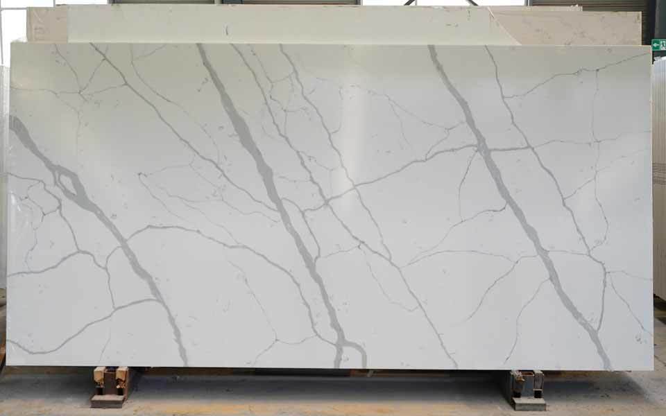 Calacatta Quartz Slab 7396