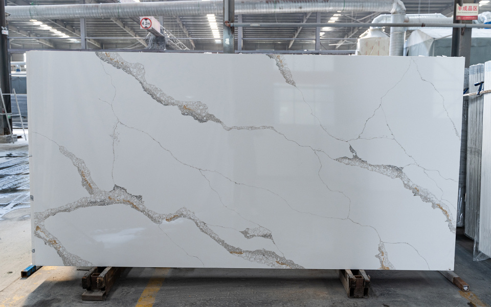 Calacatta Quartz Slab T8082