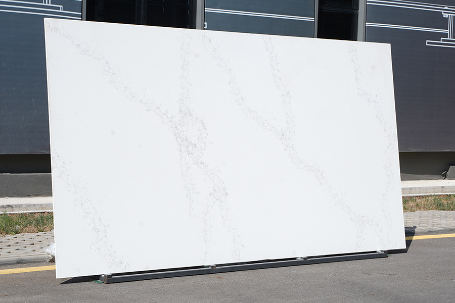 Quartz Calacatta Slab AU001