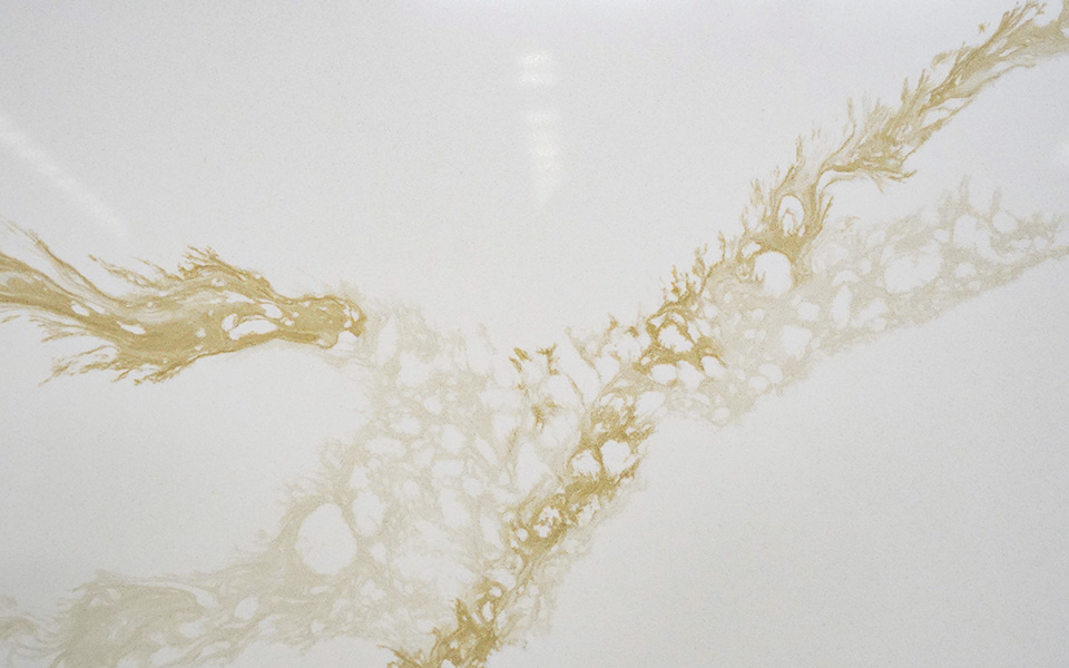 Quartz Calacatta Slab 7351