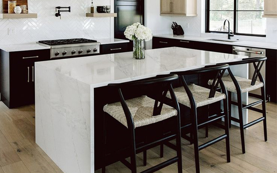 Quartz Calacatta Slab 2507