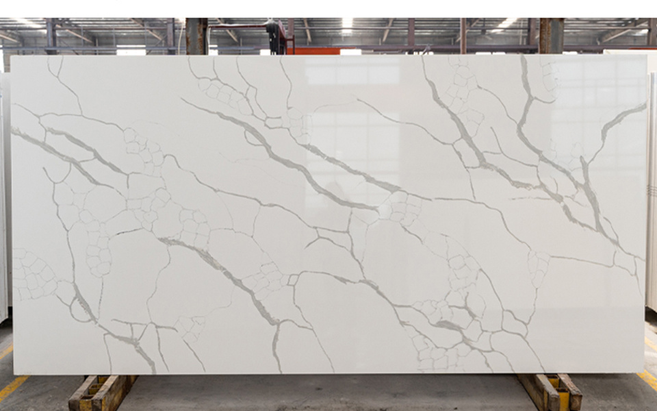 Calacatta Quartz Slab 8021