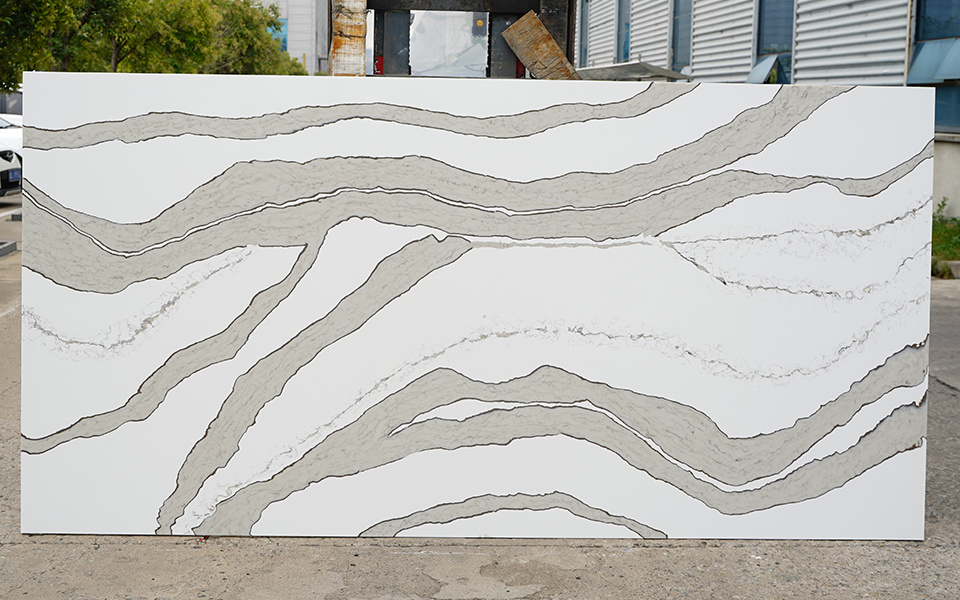 Calacatta Quartz Slab 3611
