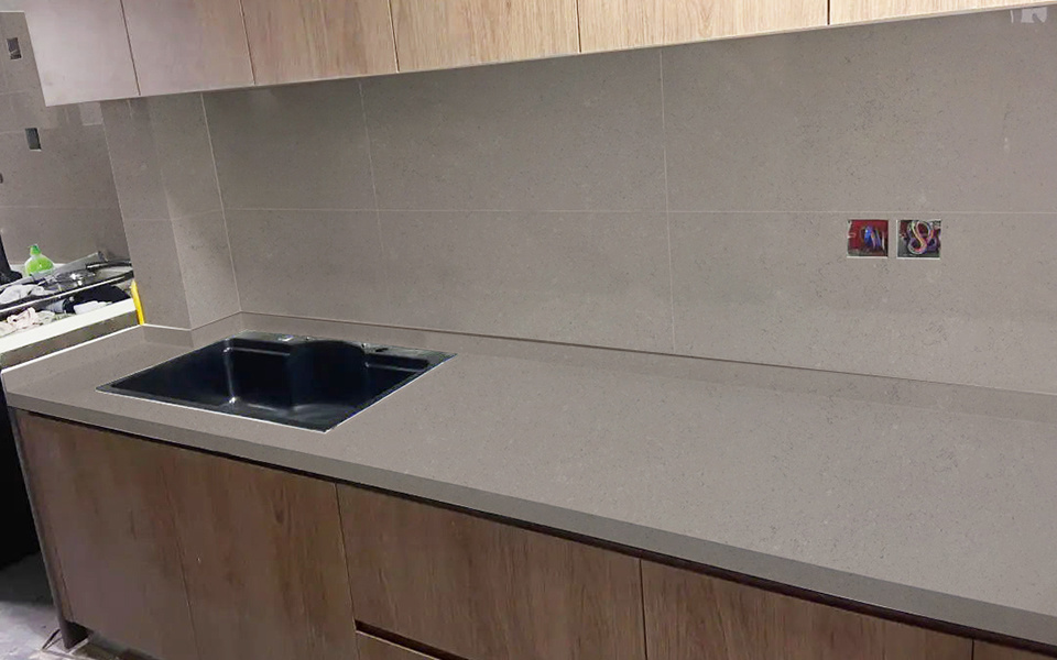 Quartz Slab Clamshell