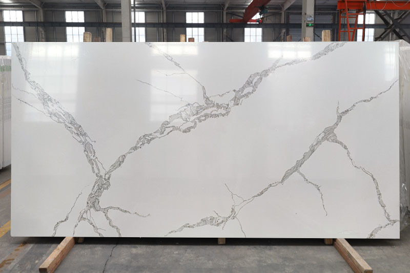 Calacatta Quartz Slab 010
