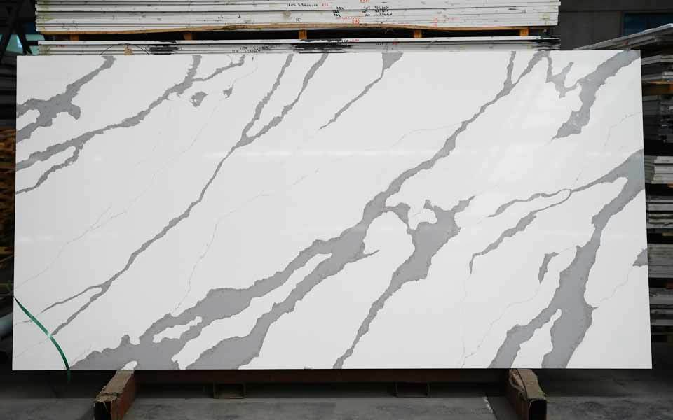 Calacatta Quartz Slab 9048
