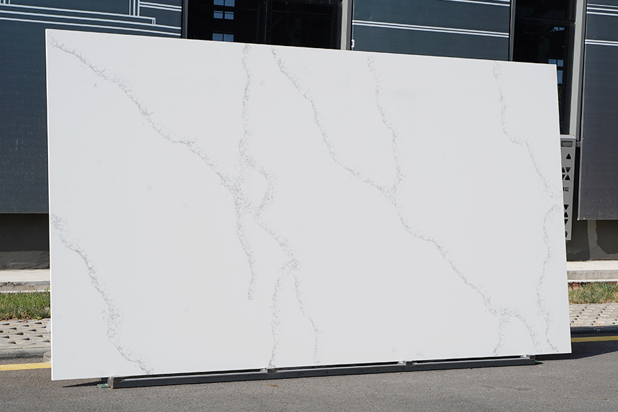 Quartz Calacatta Slab AU003