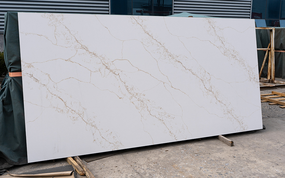 Quartz Calacatta Slab 6069g