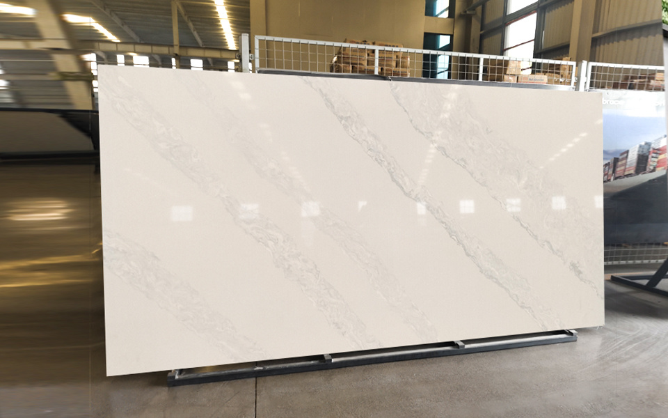 Quartz Calacatta Slab 2507