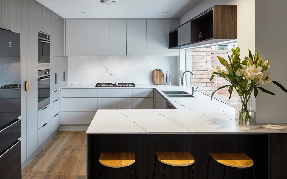 Quartz Calacatta Slab 9002-1