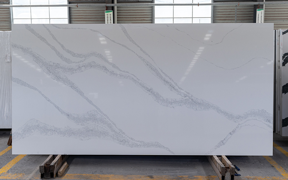 Calacatta Quartz Slab 7290