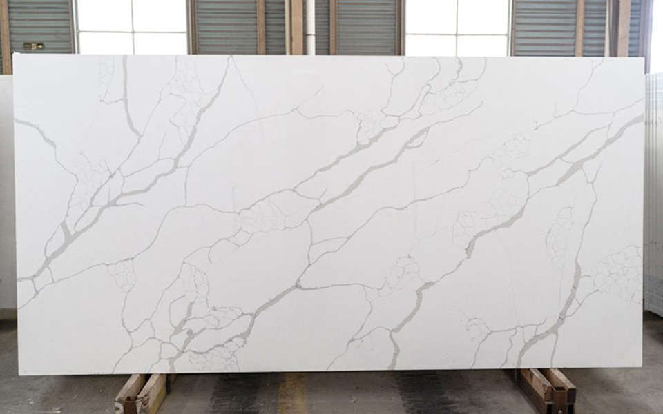 Calacatta Quartz Slab 1025
