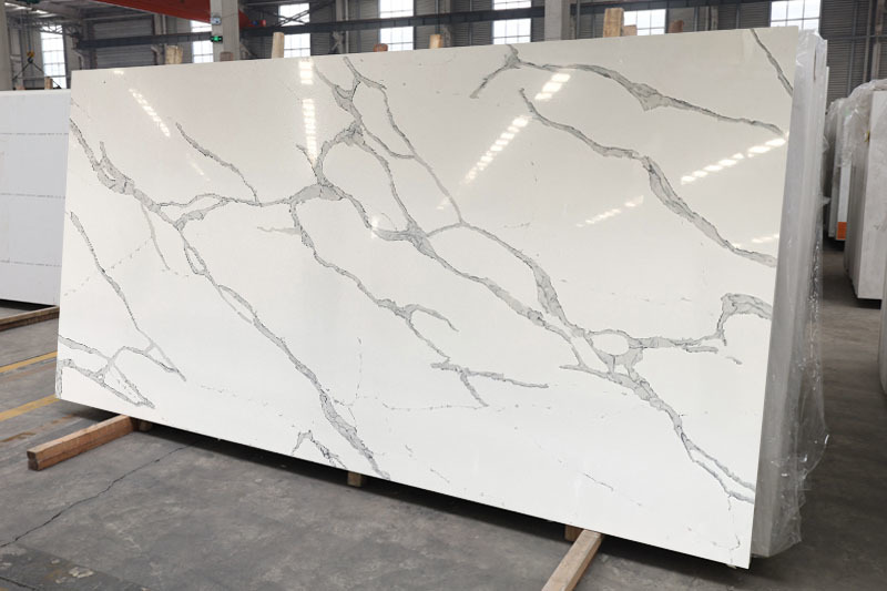 Calacatta Quartz Slab 1021