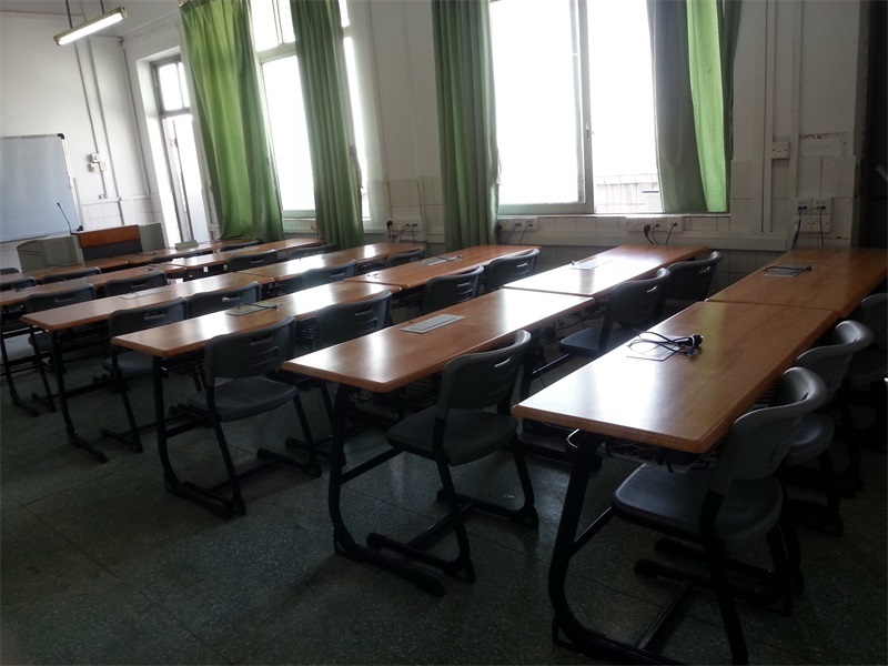 建晟家具合作项目清华大学广州附属中学双人课桌椅案例