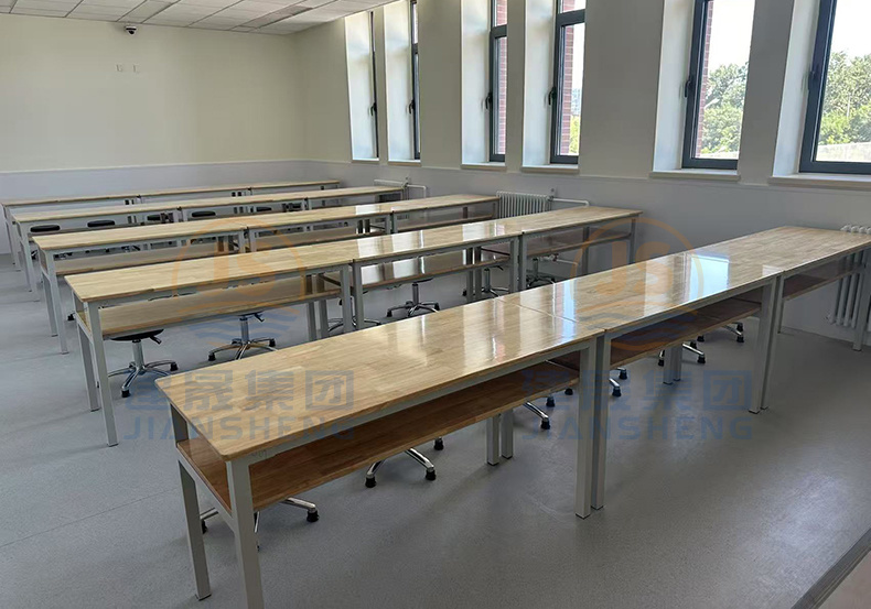 建晟集团 | 中国人民大学附属中学课桌椅交付案例