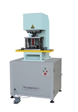 Punching machine for aluminum profile
