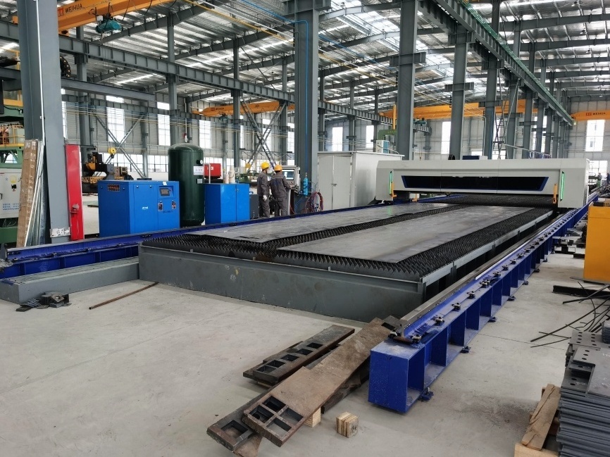 Ground Rail Gantry Beam Protected Fiber Laser Cutting Machine LC12028M