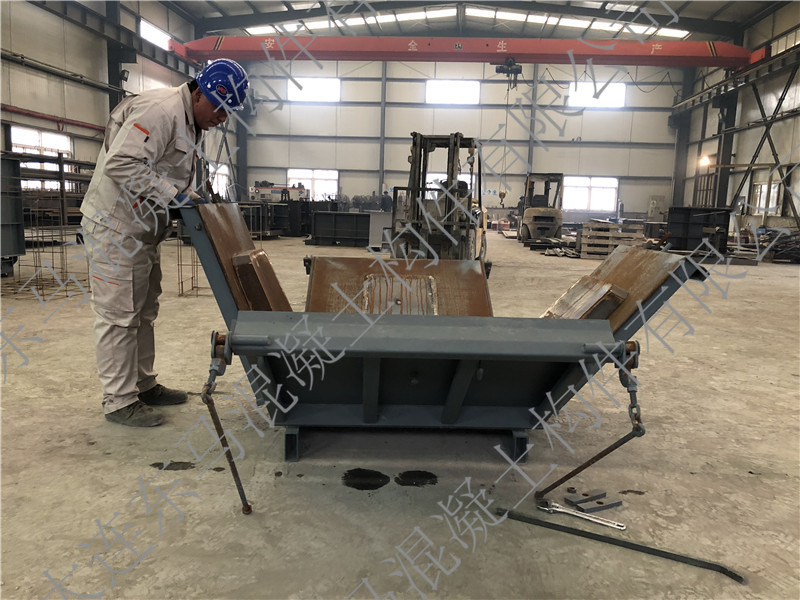 預(yù)制混凝土卵形槽轉(zhuǎn)換井模具