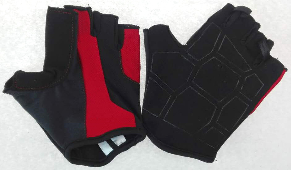 The Rise of Fingerless Bike Gloves:A Trend That's Gripping Cyclists Worldwide