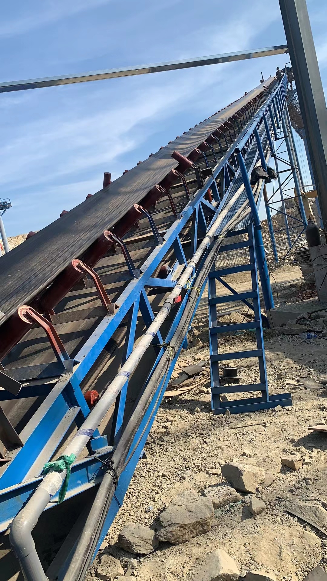 Overall steel mesh/anti-tear mesh tear-resistant conveyor belt