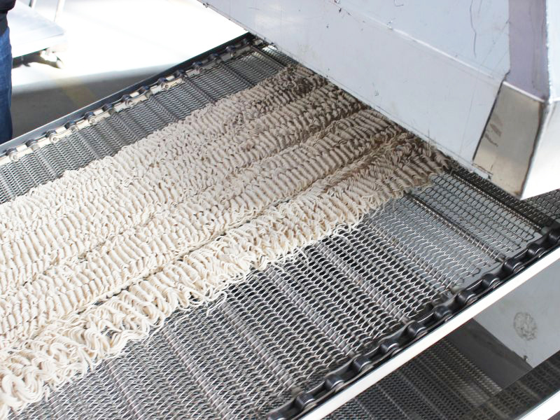 Revolutionizing Food Production: The Benefits of Customized Noodles Manufacturing Machines