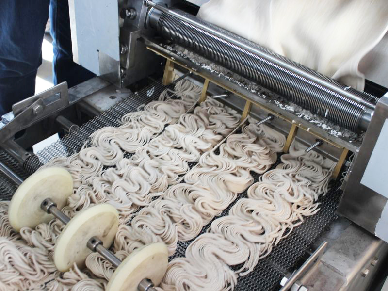 Unlocking Efficiency: The Advantages of a Customized Hand Plate Noodle Production Line