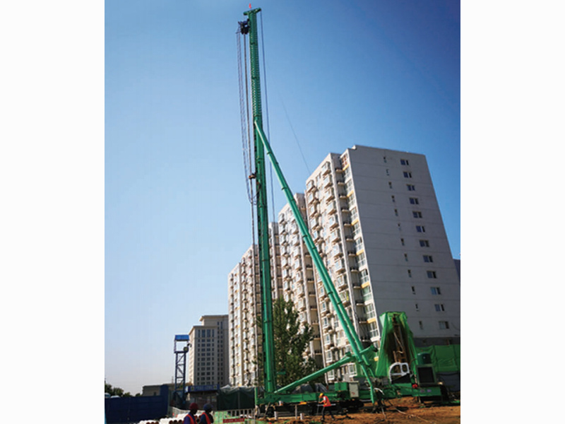 Hydraulic walking super high pressure jet drilling rig