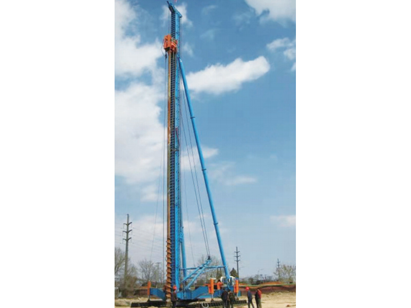 Hydraulic walking type multi-function pile machine