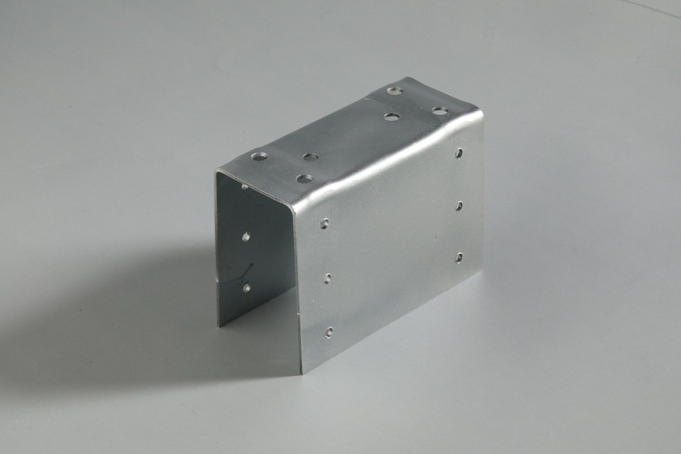 Small U connector
