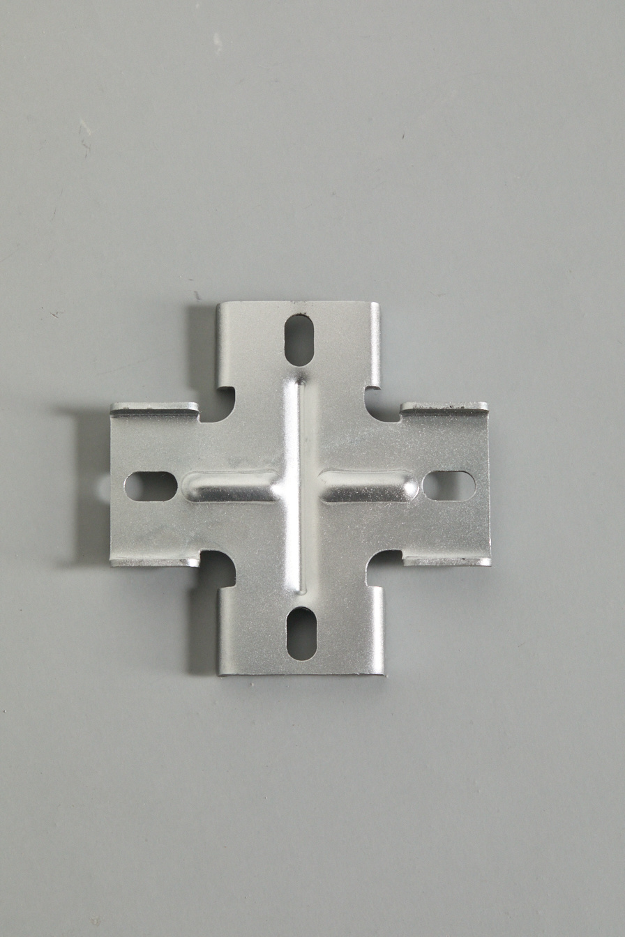 Cross connector