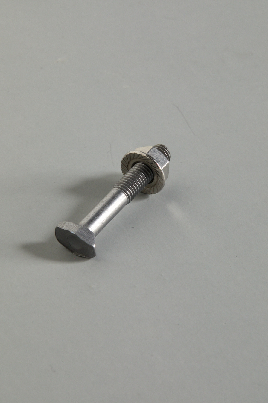 T-shaped dovetail bolt