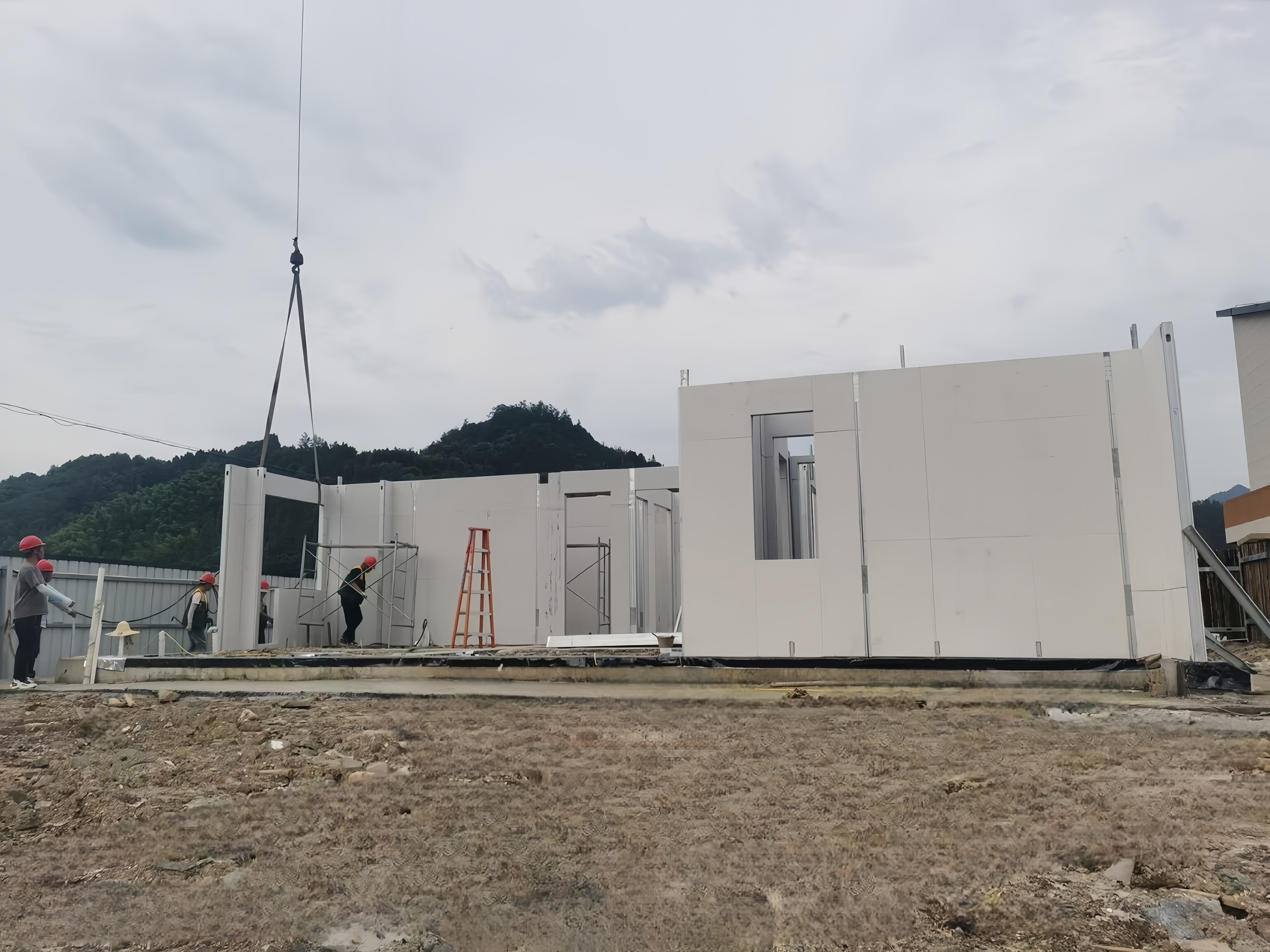 Construction Process of Modular Walls