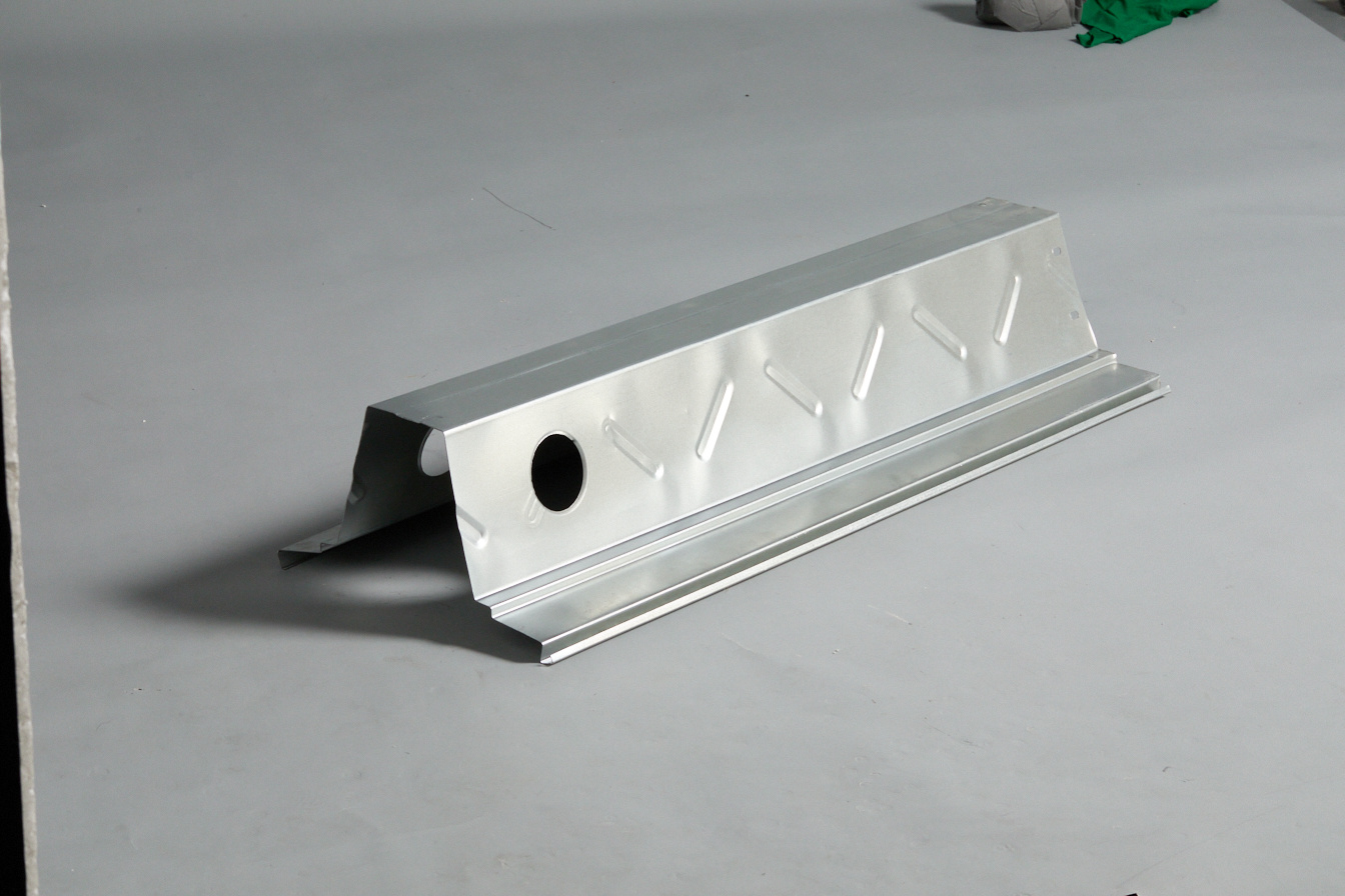 V-shaped floor beam