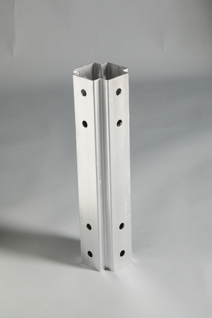 Cross column