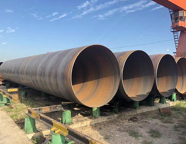The difference between spiral welded pipe and longitudinal submerged arc welded pipe