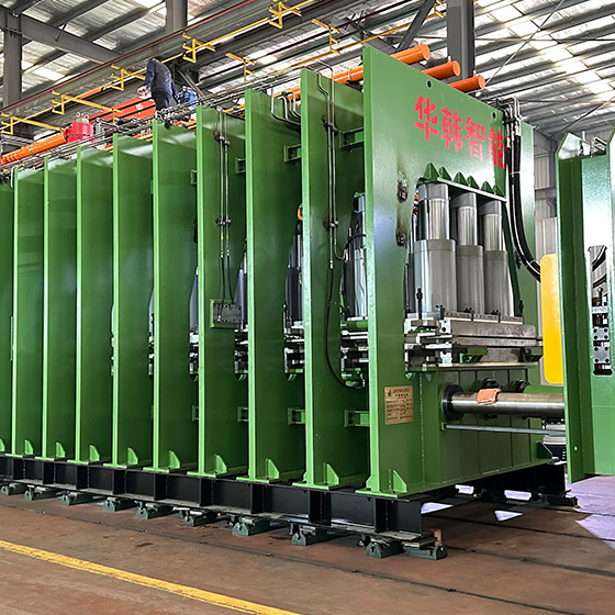 Top-mounted conveyor belt double-layer vulcanization production line host