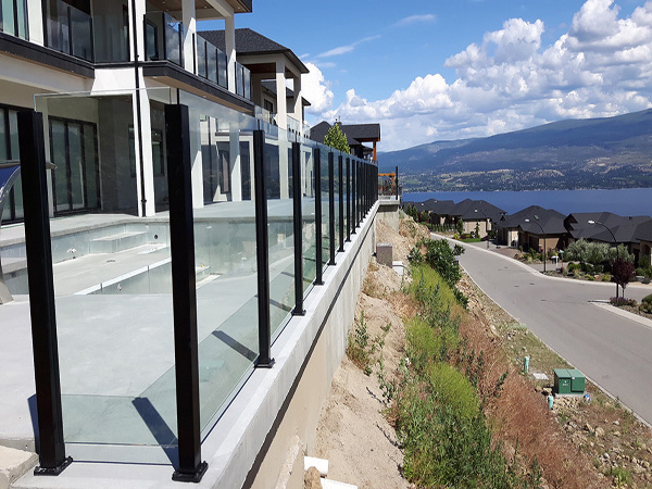Balcony/Partition