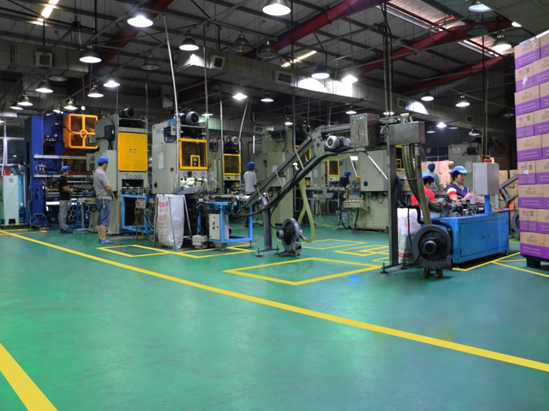Full open cover line: American Minster punching machine