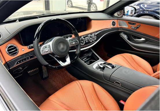 The Exquisite Interior of the S-Class Maybach: A Symphony of Luxury and Innovation