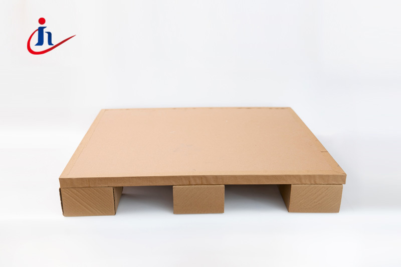Anticollision paper pallet