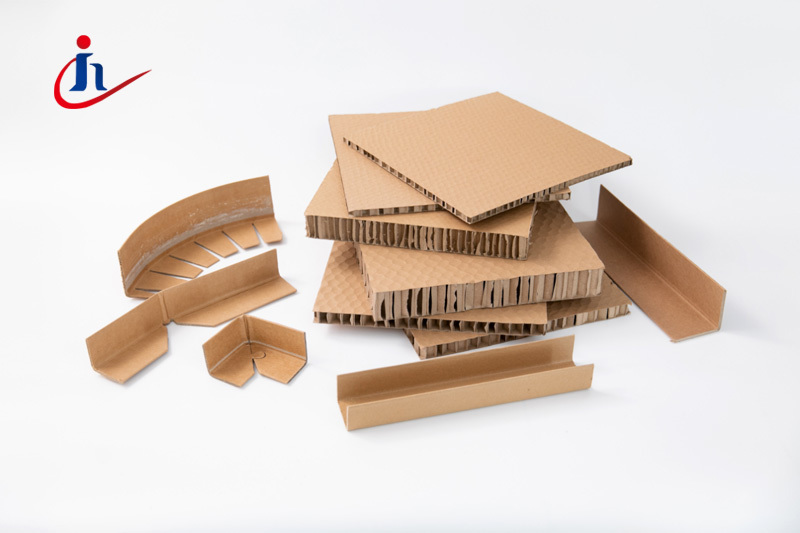 Anticollision paper corner protector