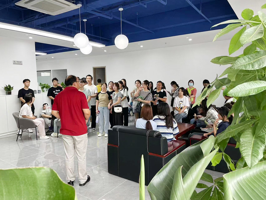 企業風采03