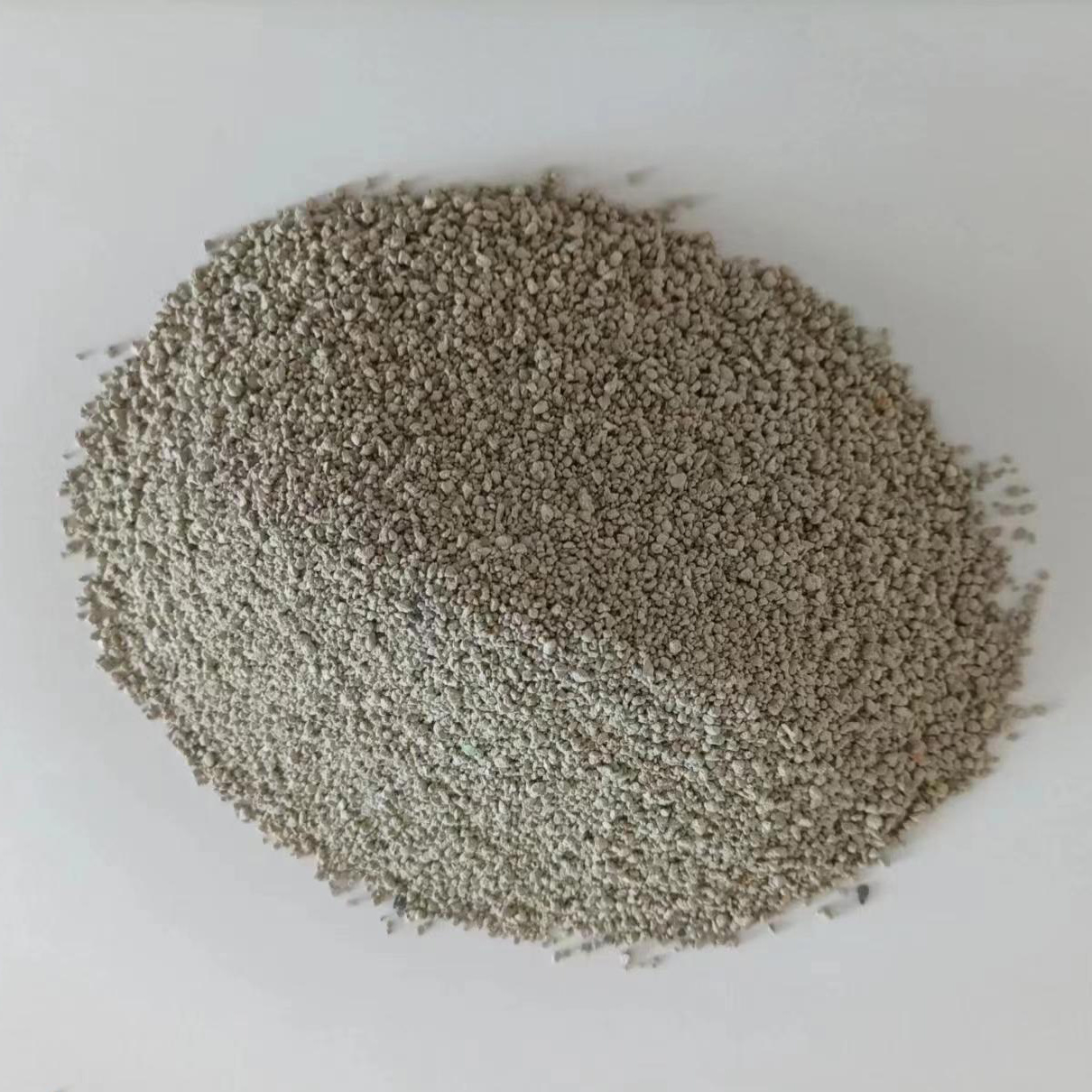 Crushed sand (ash) from raw ore