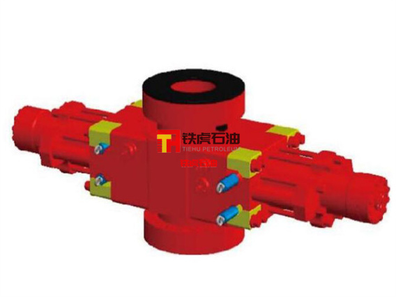 Quick opening side door hydraulic locking blowout preventer