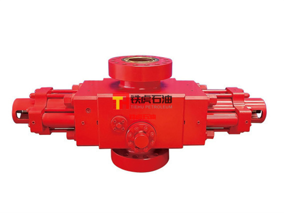 UM type single ram blowout preventer