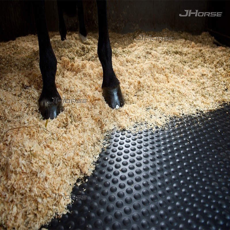 17mm 1x2m / 4x6ft Round Dot Stall Horse Mat with Straight Edge in Piece