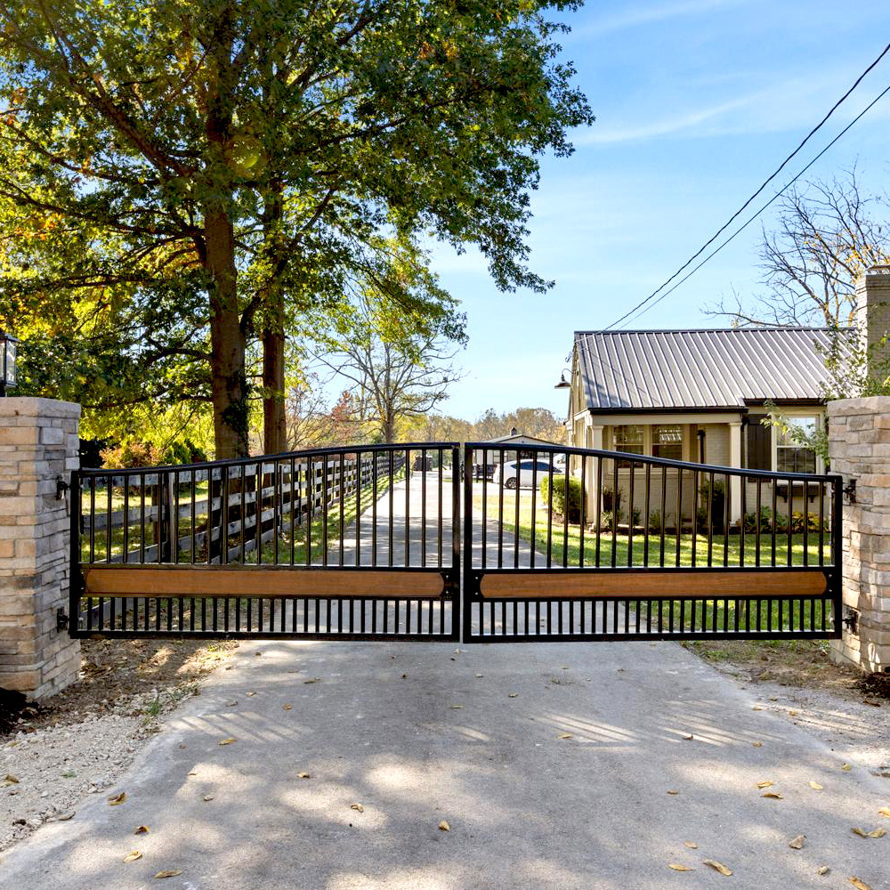 Farm Entrance Gates | Customizable Driveway & Ranch Entry Solutions