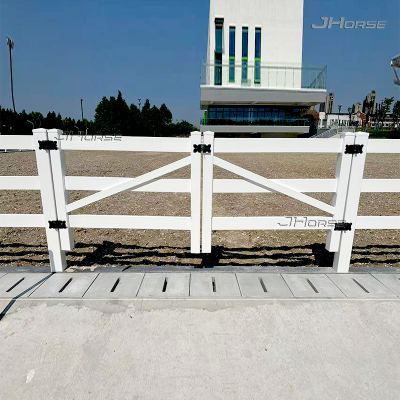 99. JHorse 3-Layer PVC Horse Fence with Double Gate